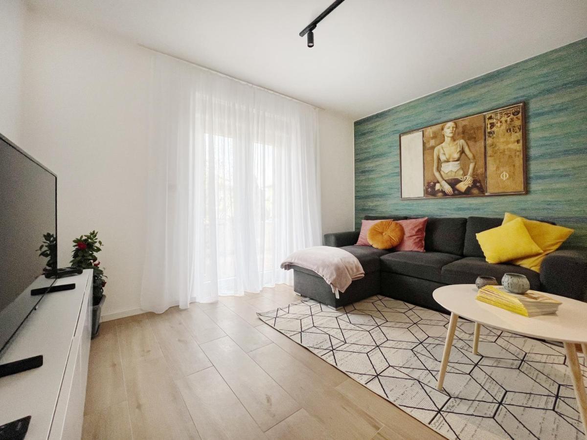 Apartments Valerian Novigrad Istria المظهر الخارجي الصورة