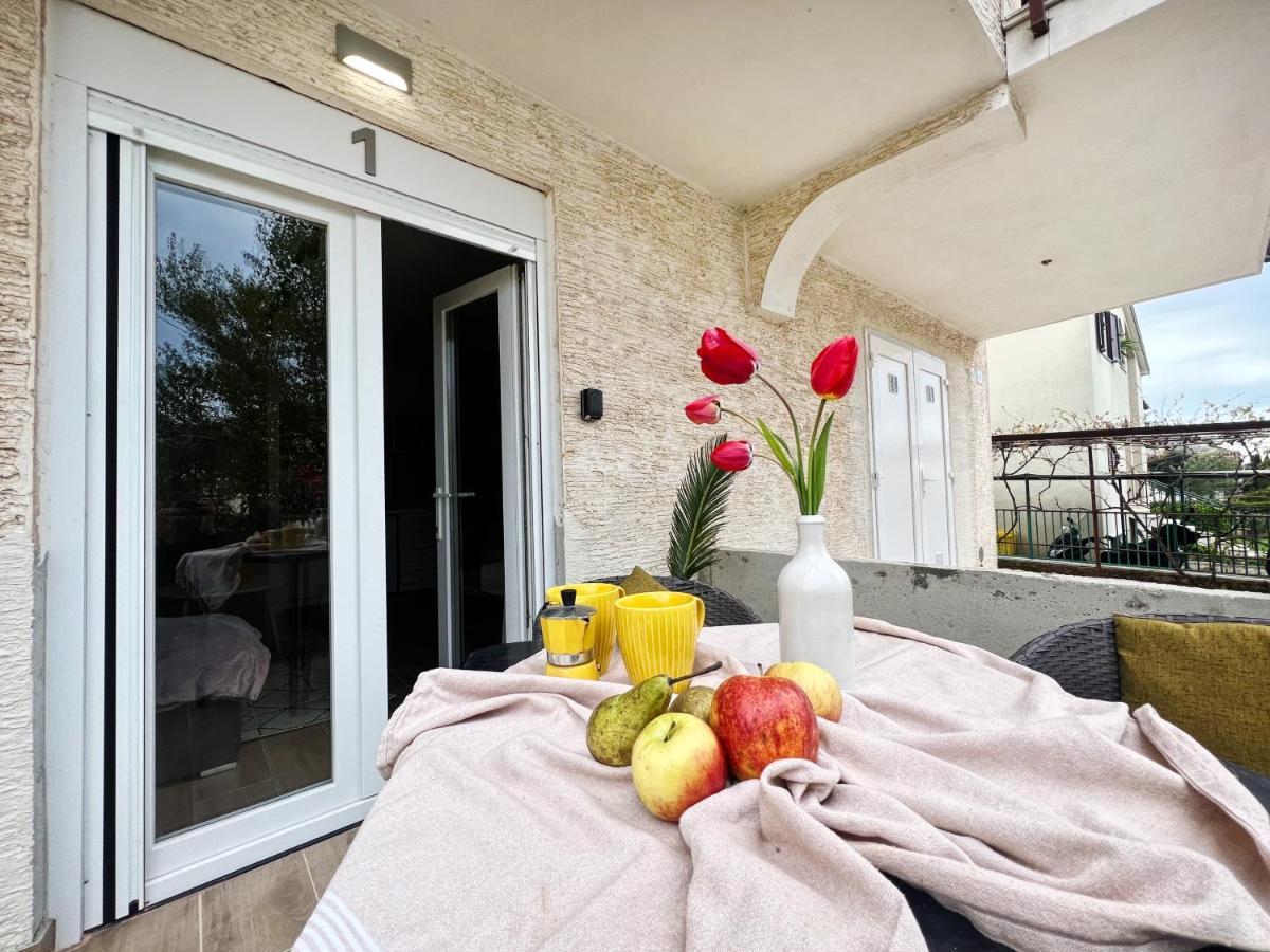 Apartments Valerian Novigrad Istria المظهر الخارجي الصورة
