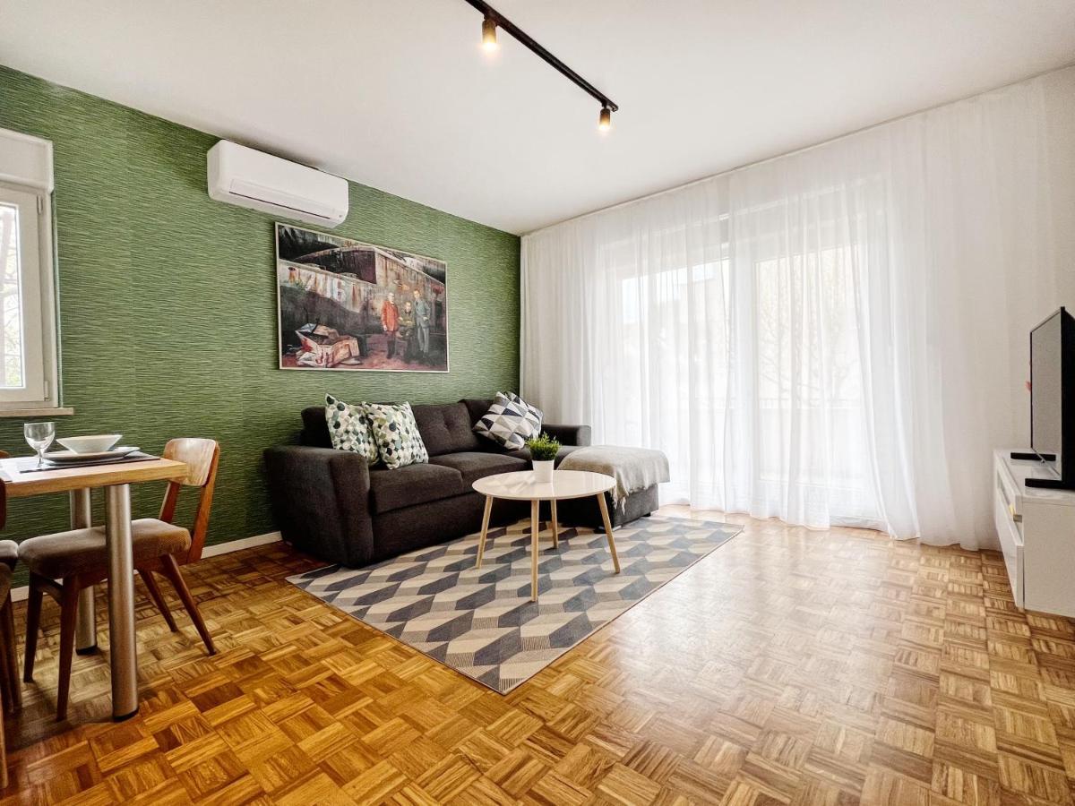 Apartments Valerian Novigrad Istria المظهر الخارجي الصورة