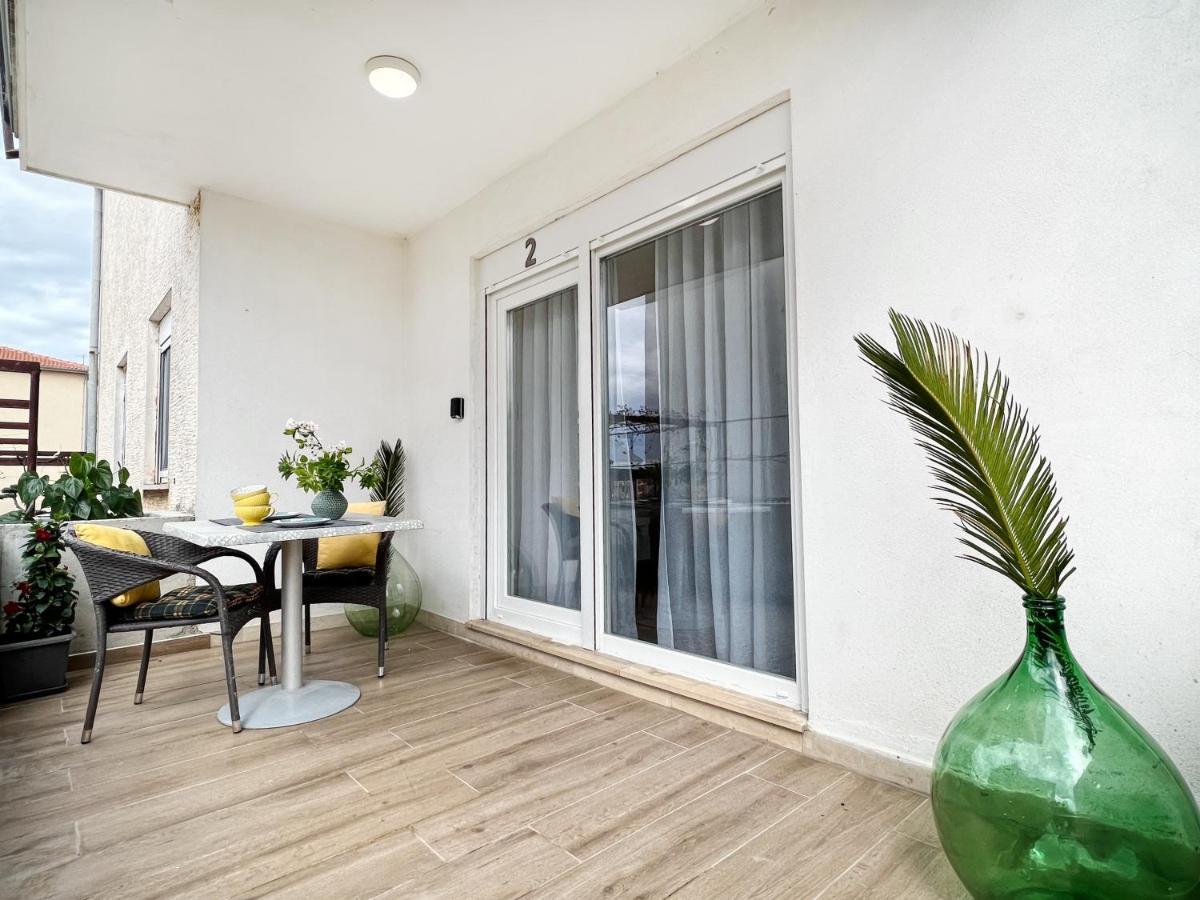 Apartments Valerian Novigrad Istria المظهر الخارجي الصورة