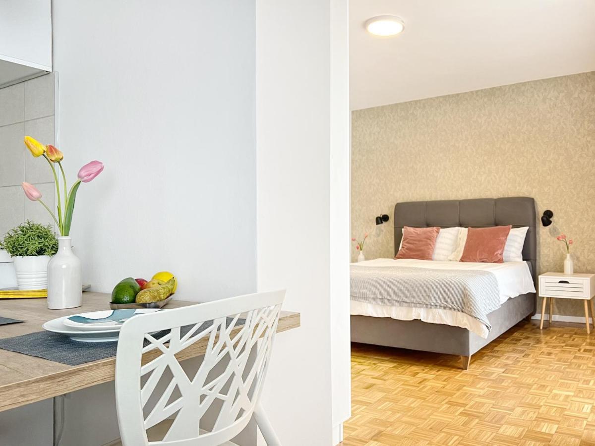 Apartments Valerian Novigrad Istria المظهر الخارجي الصورة