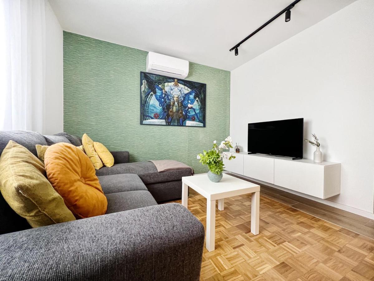 Apartments Valerian Novigrad Istria المظهر الخارجي الصورة