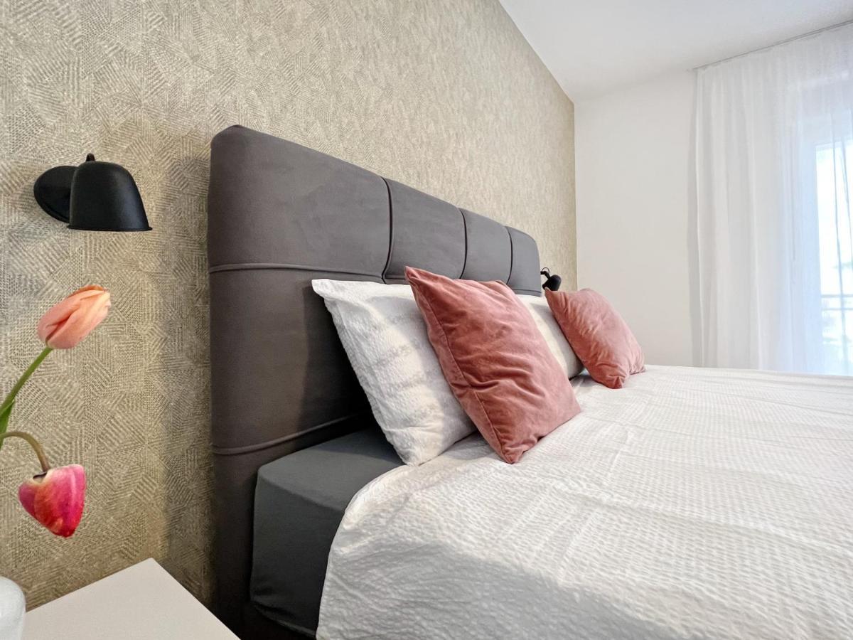 Apartments Valerian Novigrad Istria المظهر الخارجي الصورة