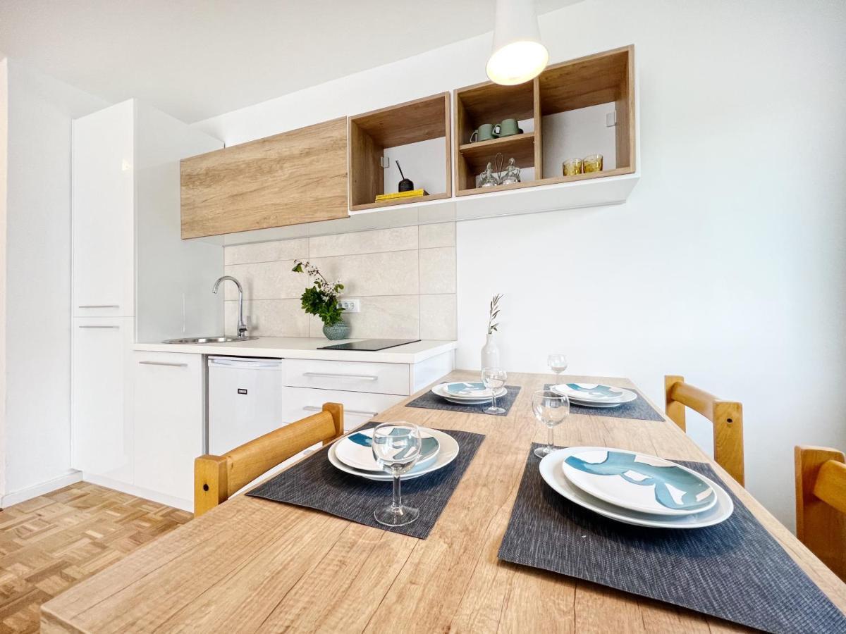 Apartments Valerian Novigrad Istria المظهر الخارجي الصورة