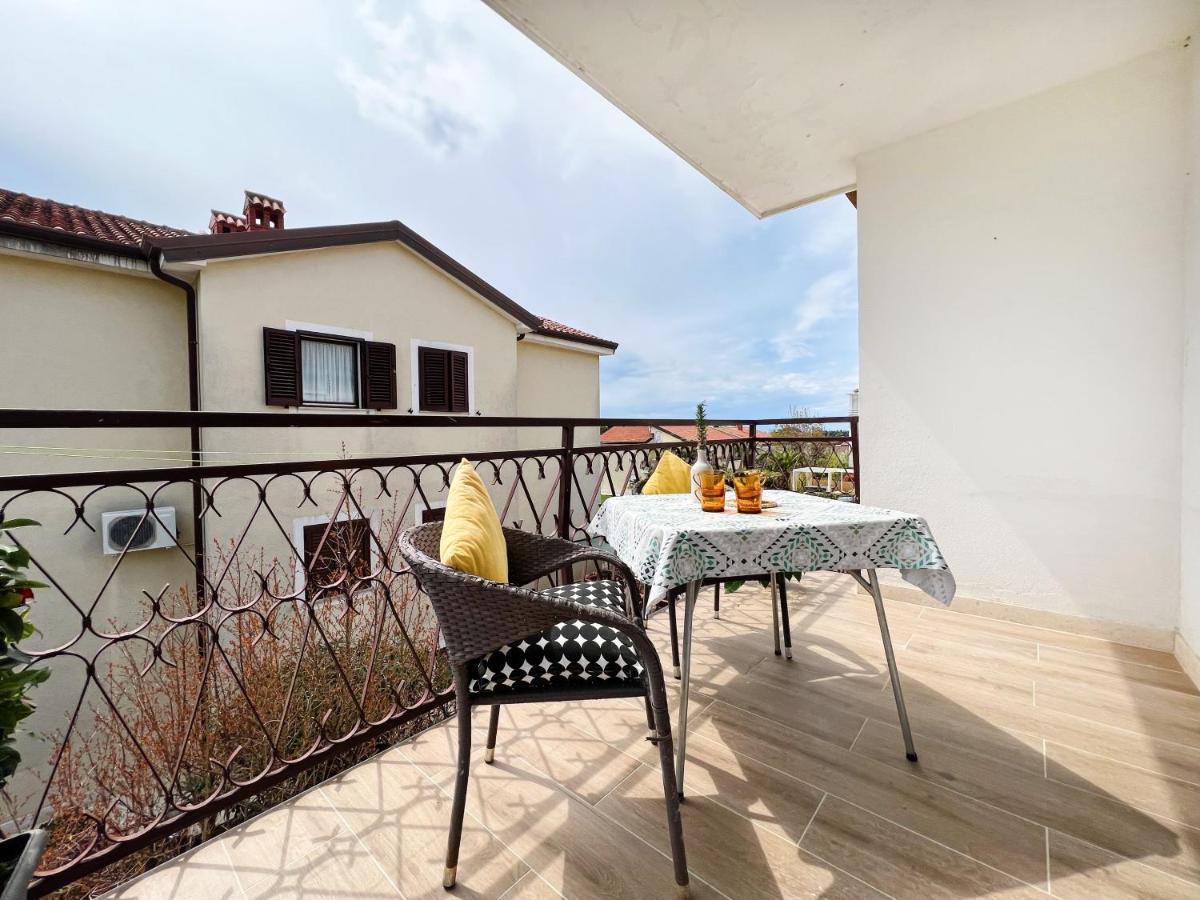 Apartments Valerian Novigrad Istria المظهر الخارجي الصورة