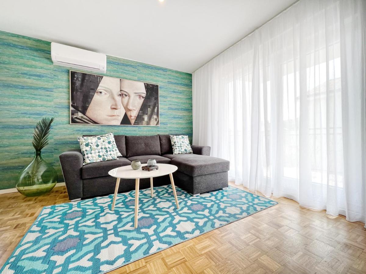 Apartments Valerian Novigrad Istria المظهر الخارجي الصورة